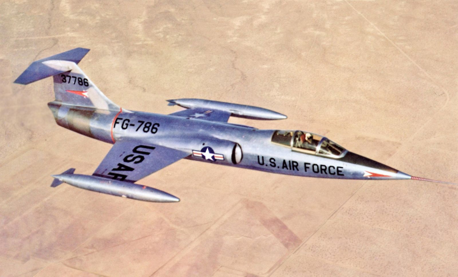 A Quick Look At Why The F-104 Starfighter Was The Best Interceptor Of ...